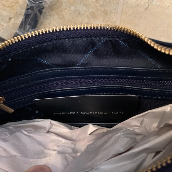 NWT French Connection Moritz Hobo Vegan Leather Shoulder Bag textured Navy blue - Picture 9 of 9